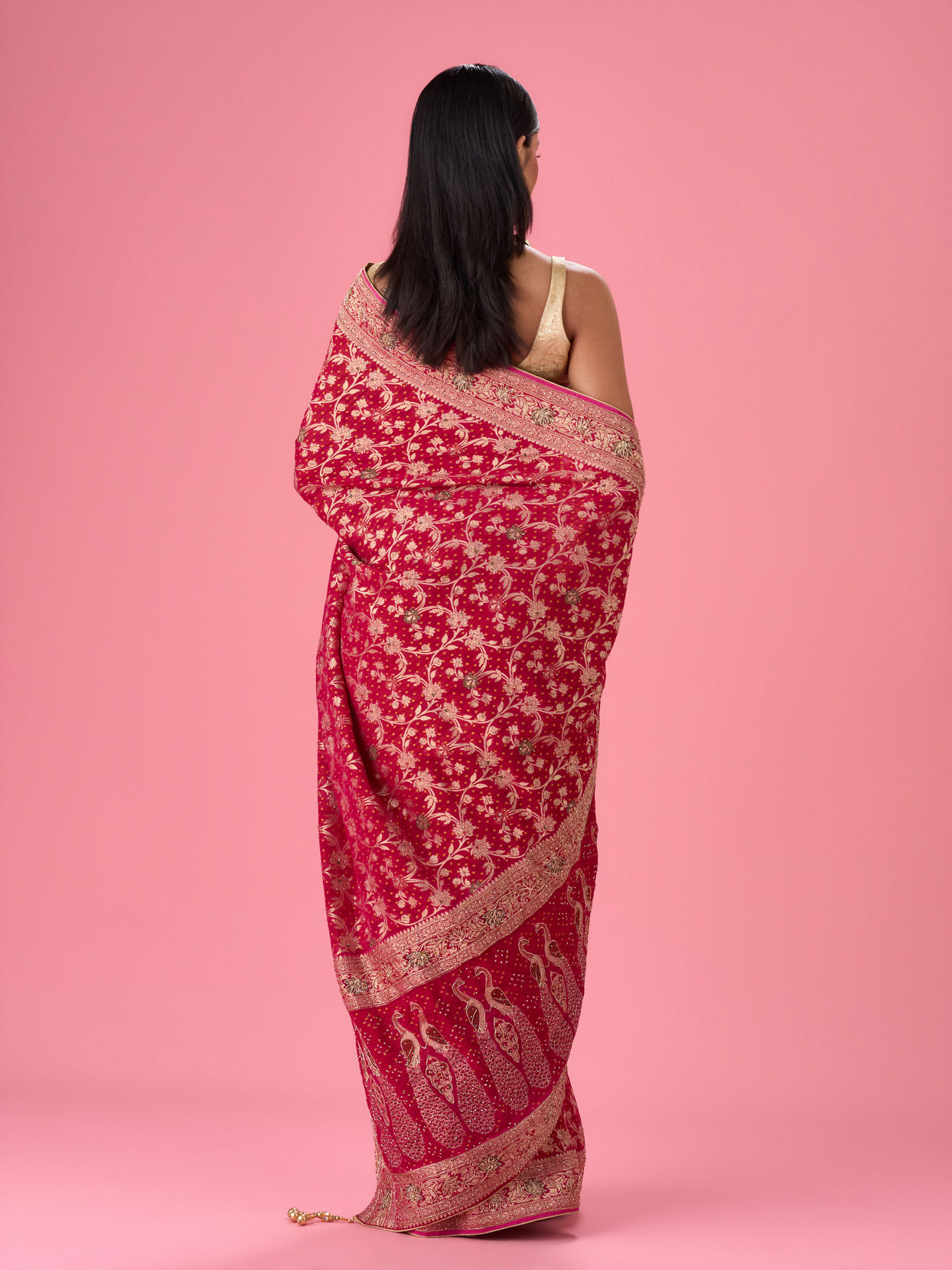 Mohey Women Ravishing Pink Georgette Bridal Saree