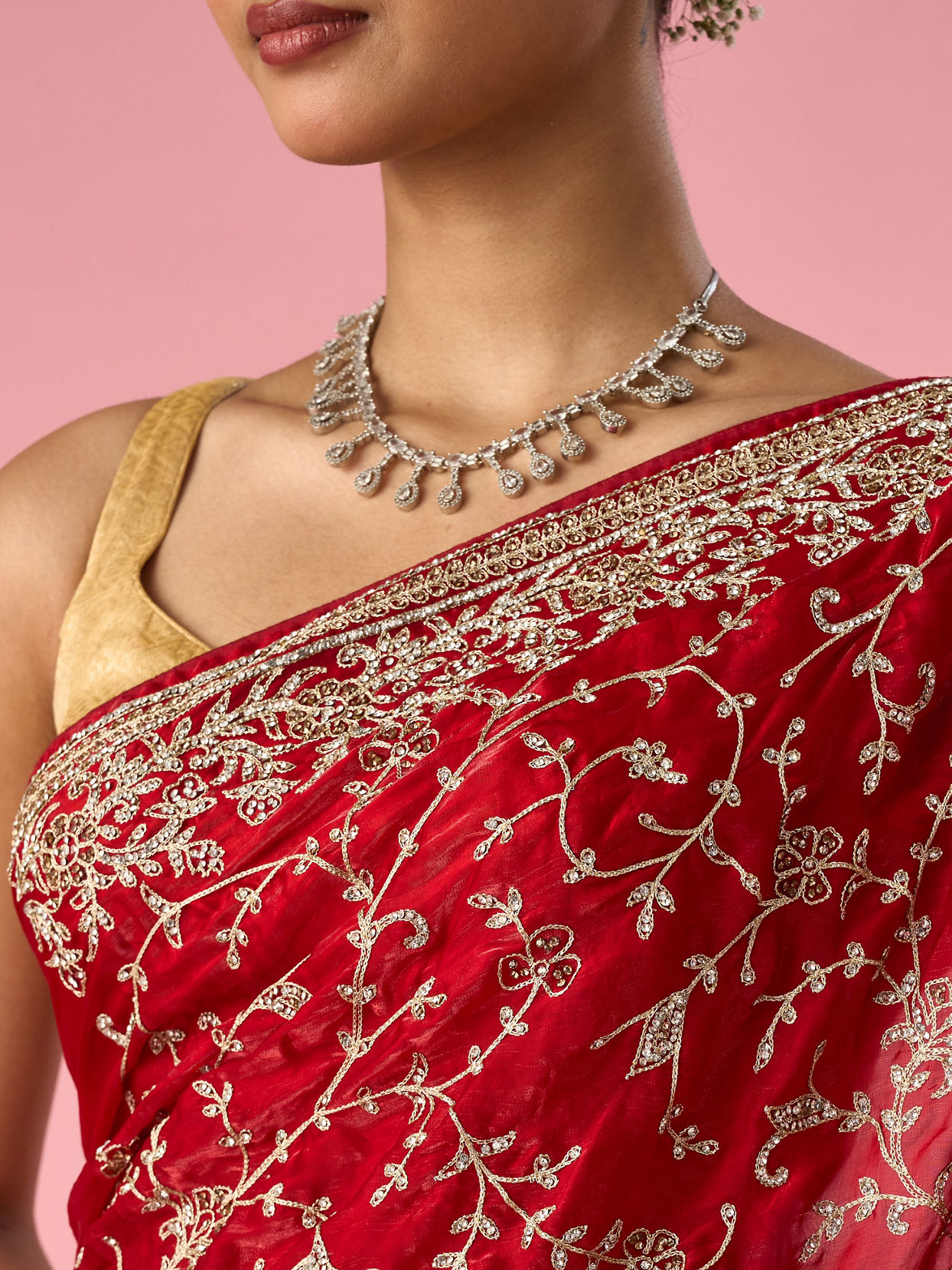 Mohey Women Red Organza Saree with Stone and Thread Work