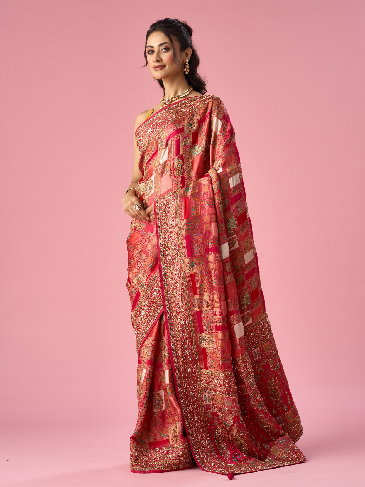 Mohey Women Pink Art Silk Saree with Hand Embroidery