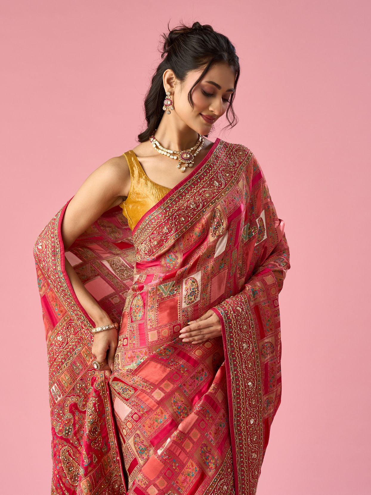 Mohey Women Pink Art Silk Saree with Hand Embroidery