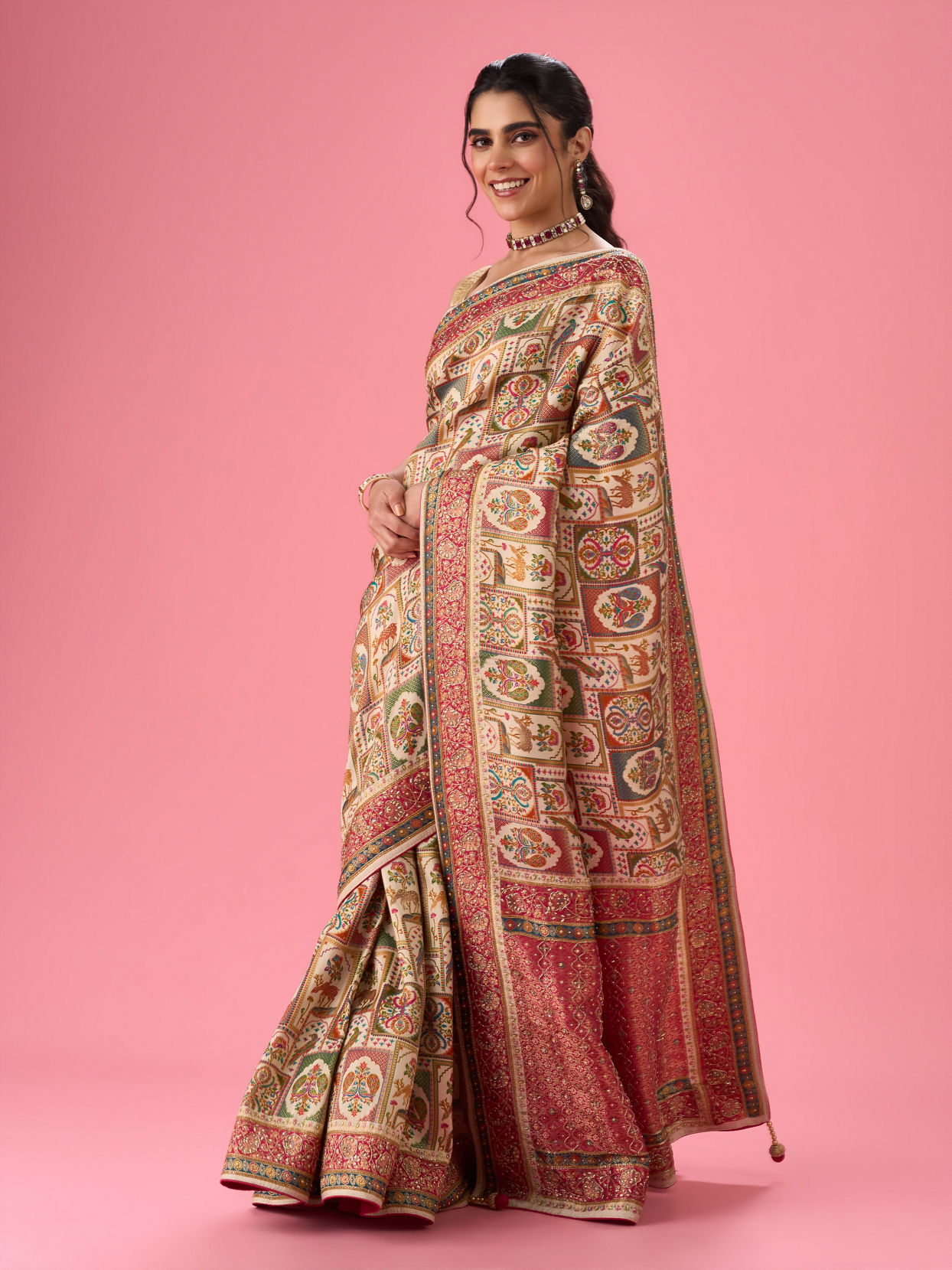 Mohey Women Cream Art Silk Banarasi Saree