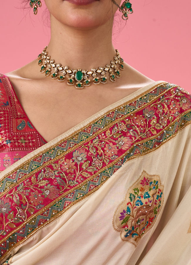 Mohey Women Cream Delight Saree