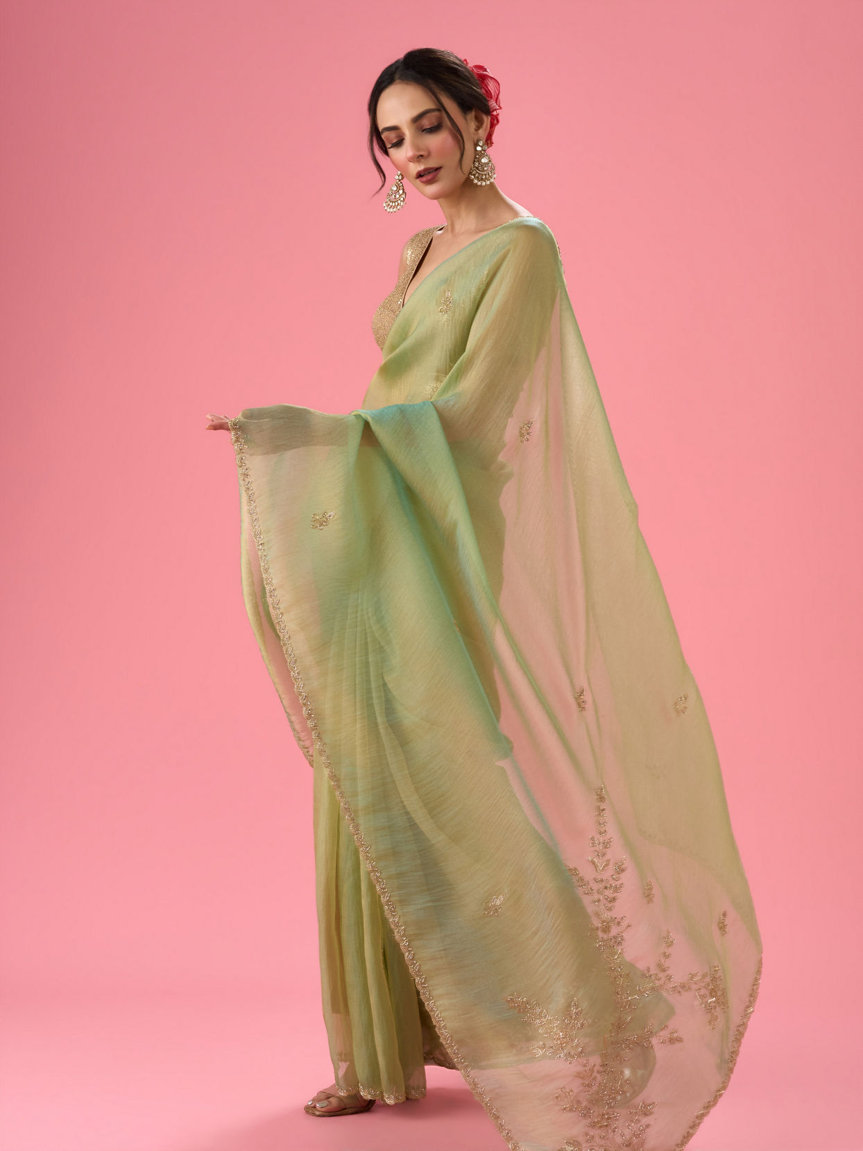 Mohey Women Sea Green Organza Splendour Saree
