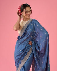 Mohey Women Fluttering Light Blue Saree
