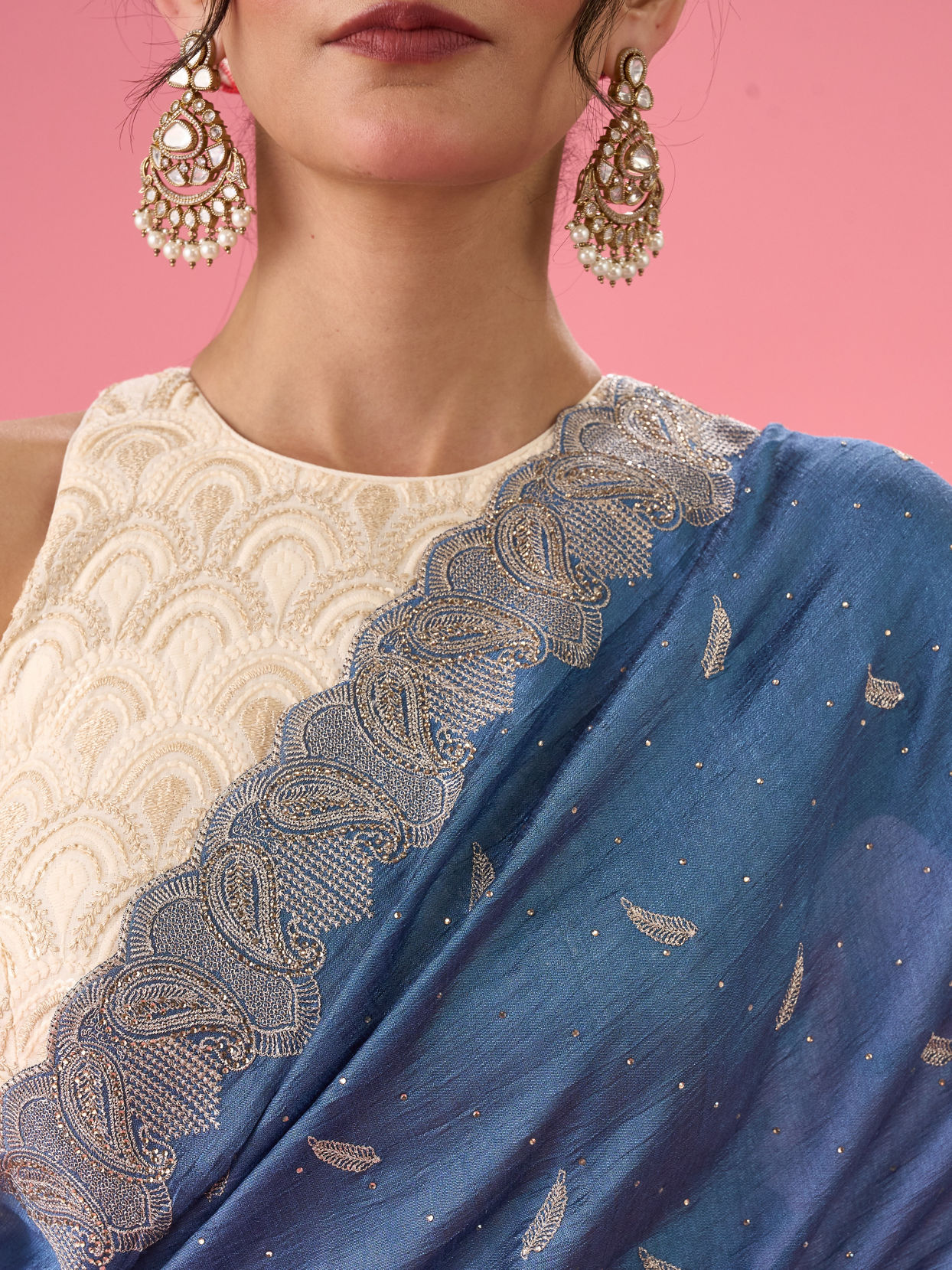 Mohey Women Fluttering Light Blue Saree