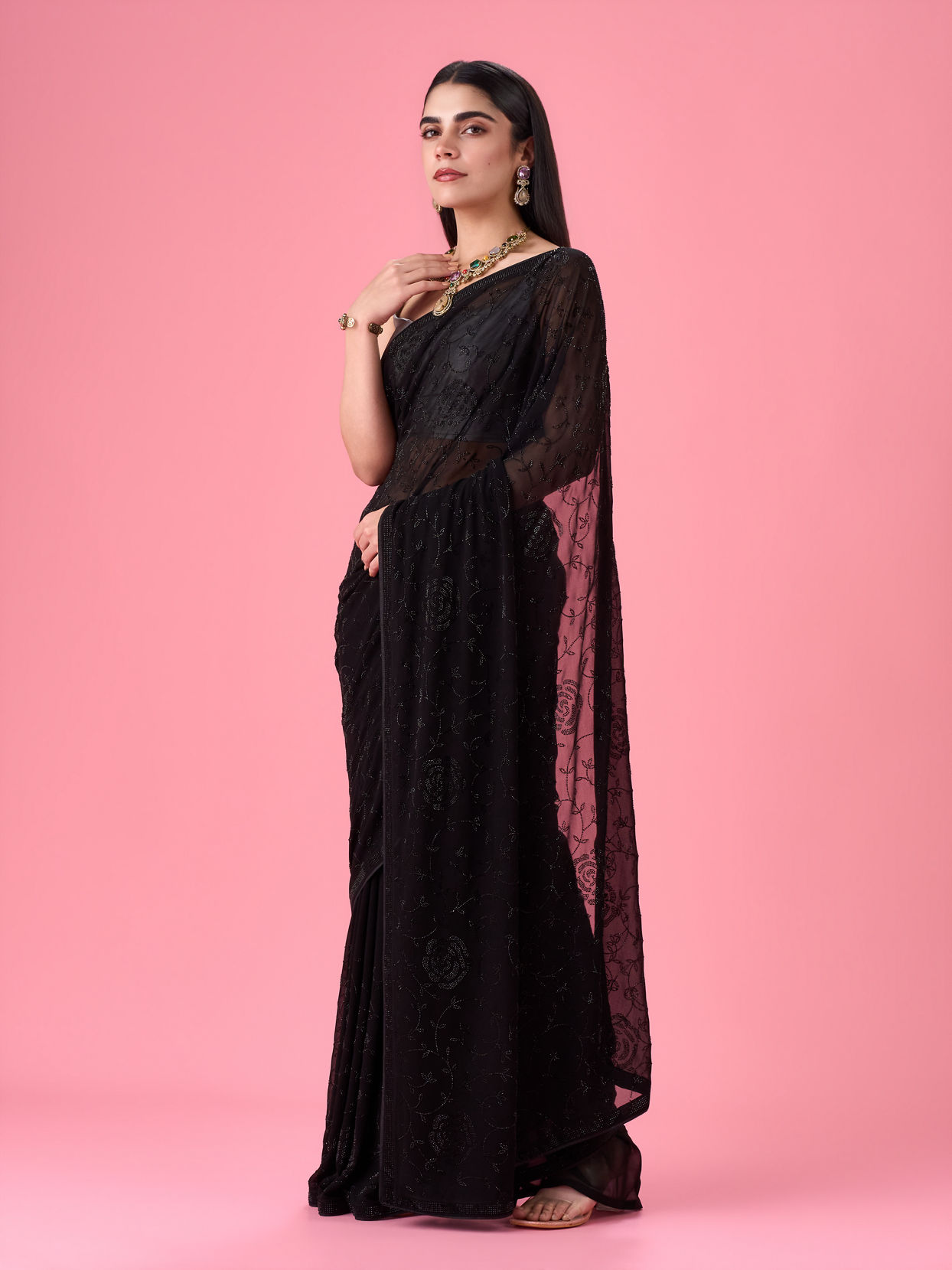 Mohey Women Elegant Black Georgette Saree