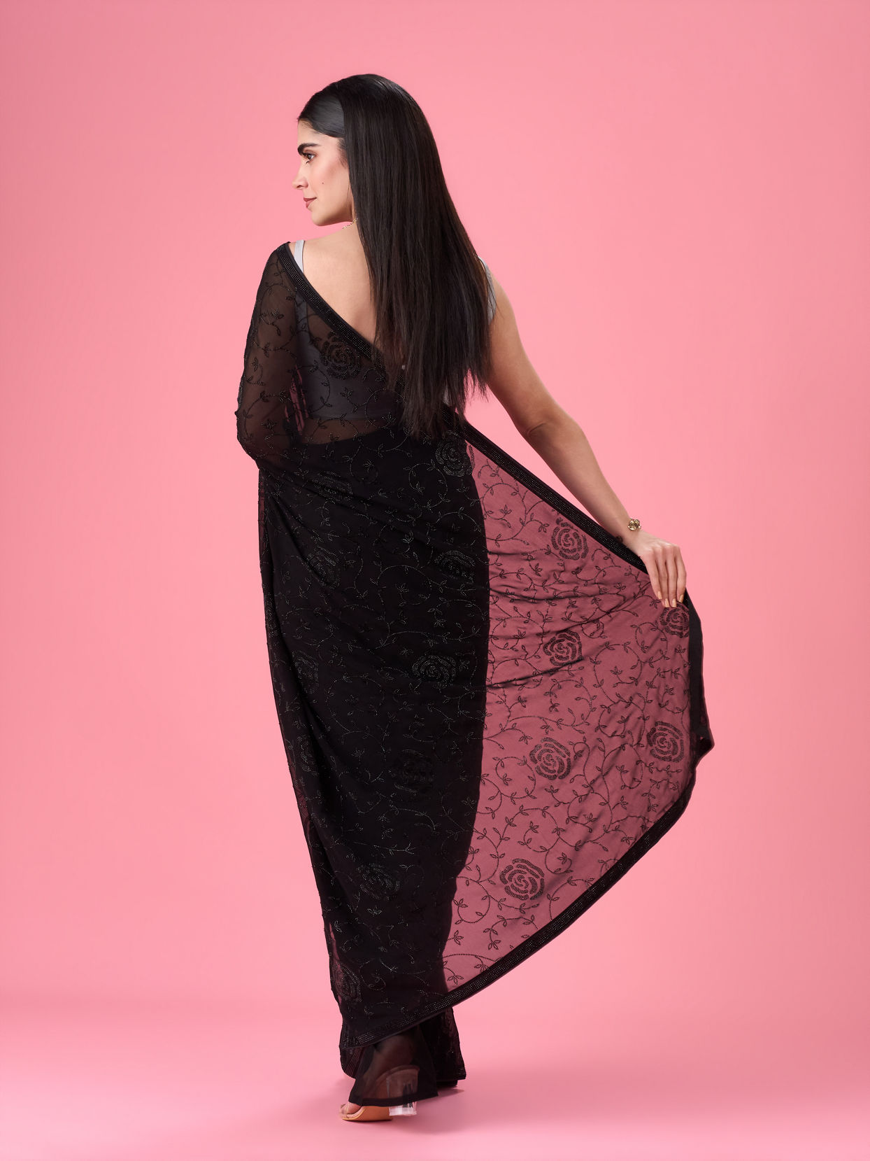 Mohey Women Elegant Black Georgette Saree