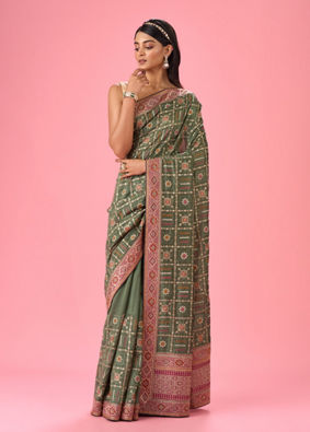 Mohey Women Emerald Elegance Saree