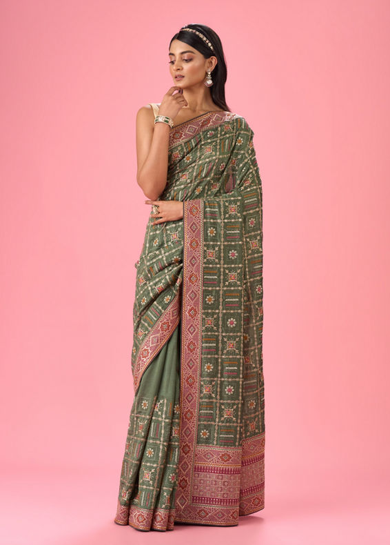 Mohey Women Emerald Elegance Saree