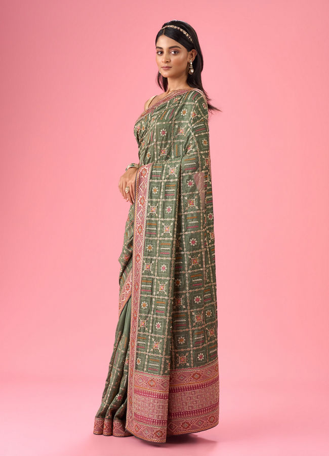 Mohey Women Emerald Elegance Saree
