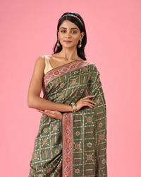 Mohey Women Emerald Elegance Saree