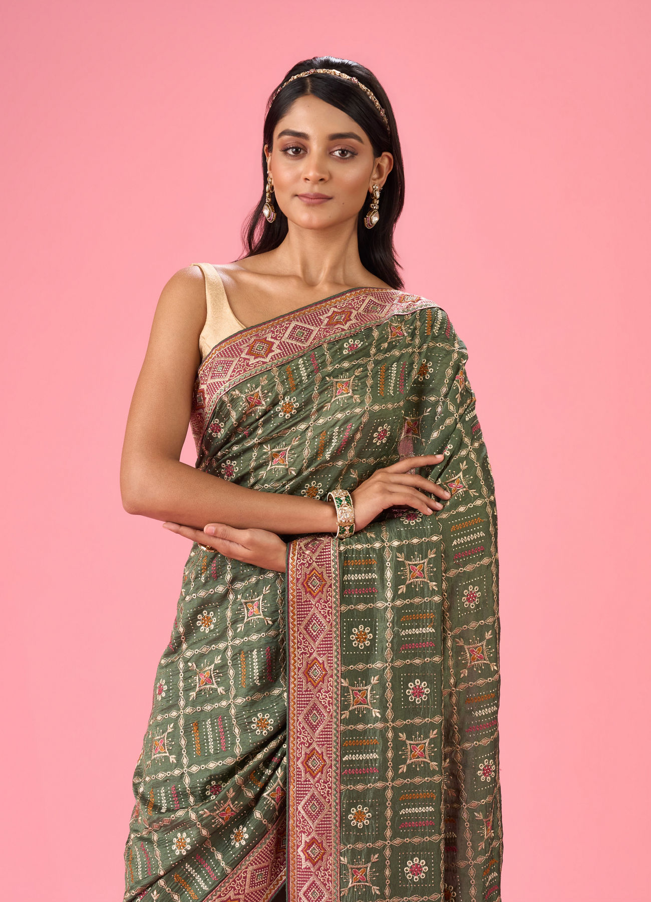 Mohey Women Emerald Elegance Saree