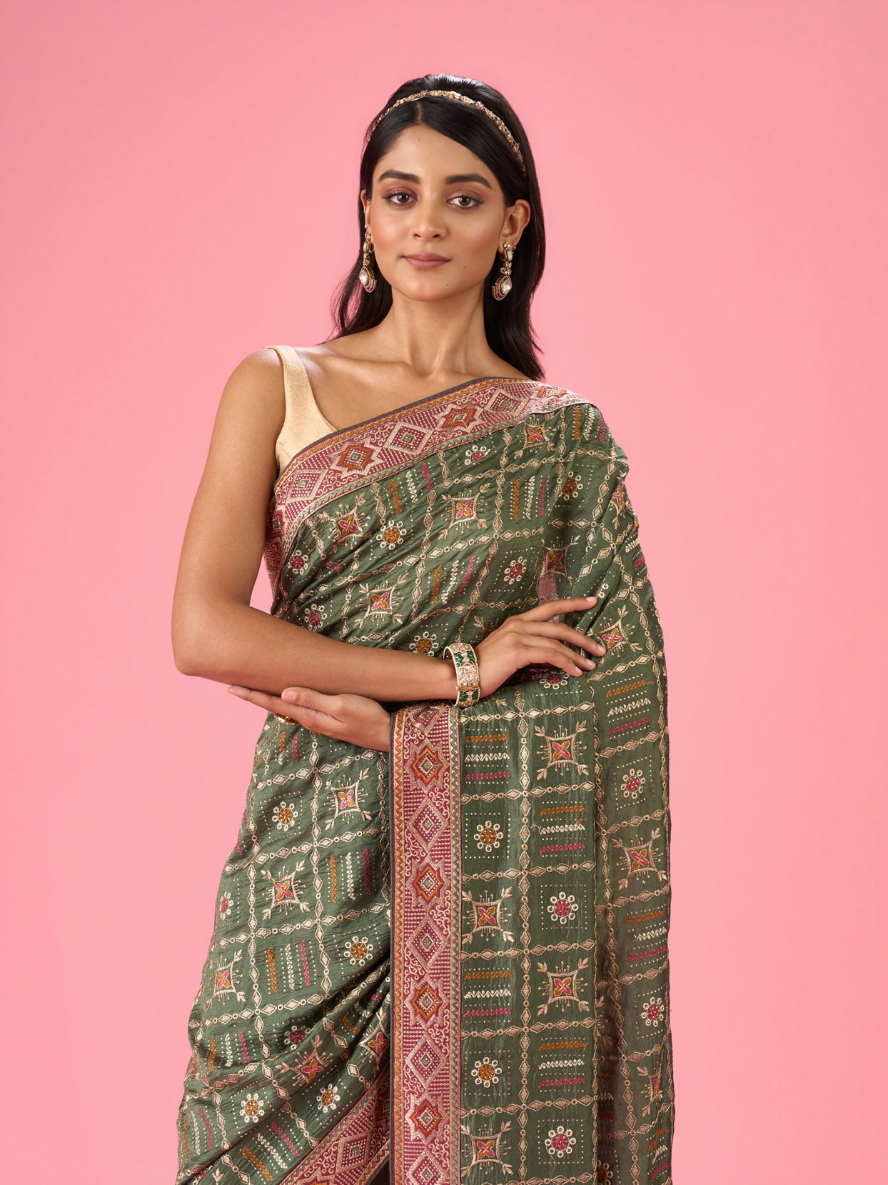 Mohey Women Emerald Elegance Saree