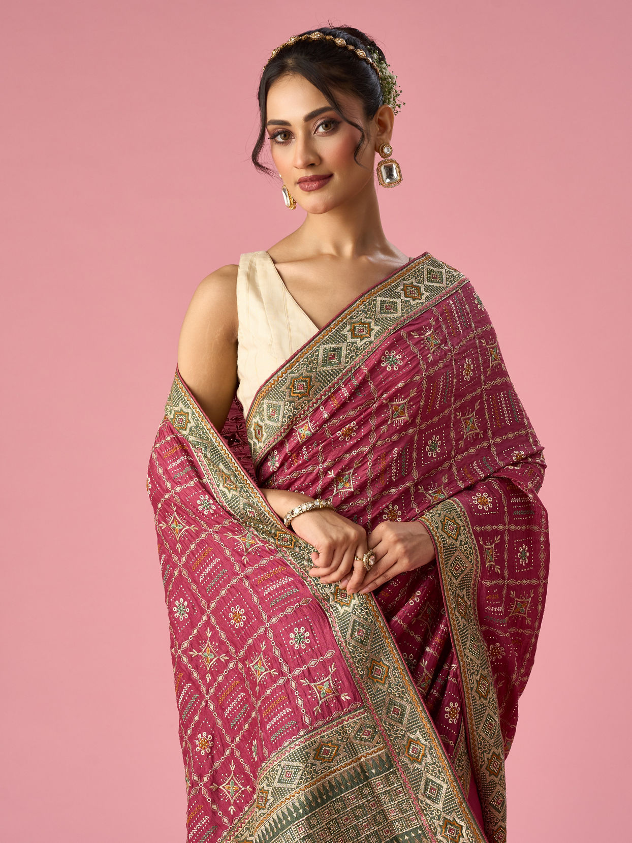 Mohey Women Pink Art Silk Saree with Stone and Thread Work