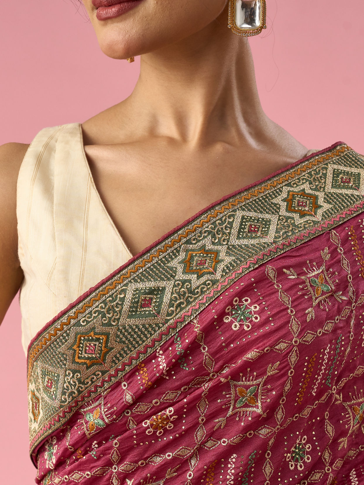 Mohey Women Pink Art Silk Saree with Stone and Thread Work