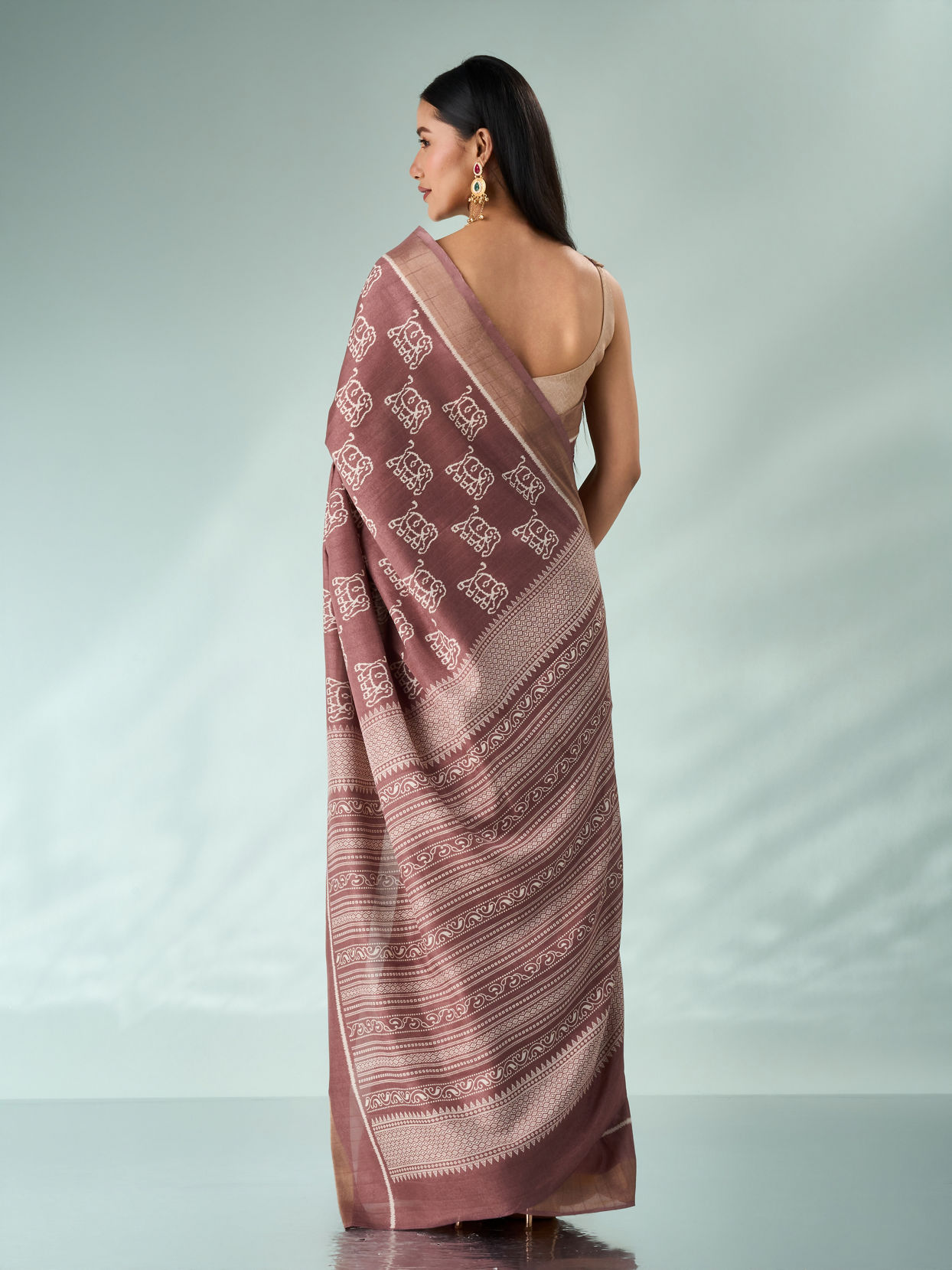 Mohey Women Dusty Pink Silk Saree with Print