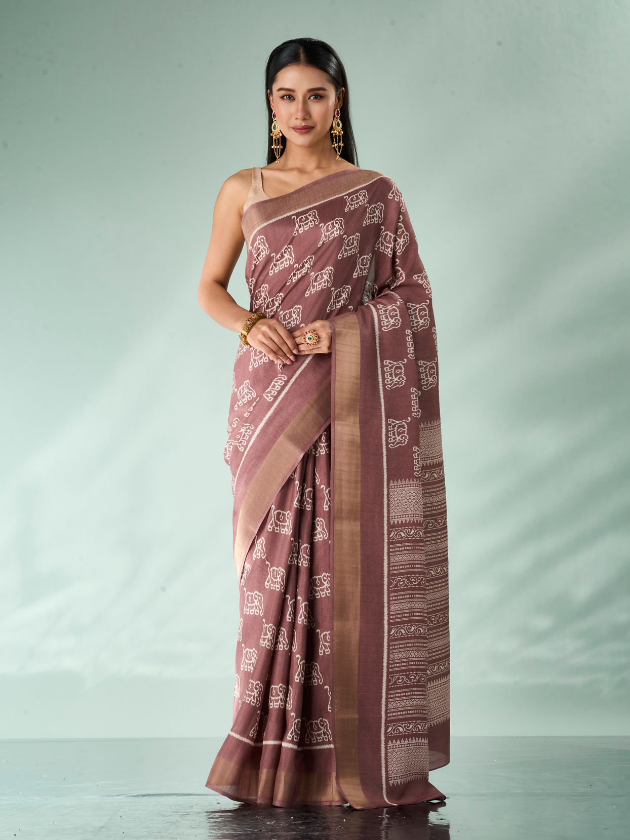 Mohey Women Dusty Pink Silk Saree with Print