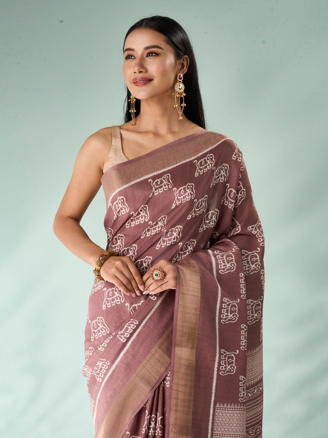 Mohey Women Dusty Pink Silk Saree with Print