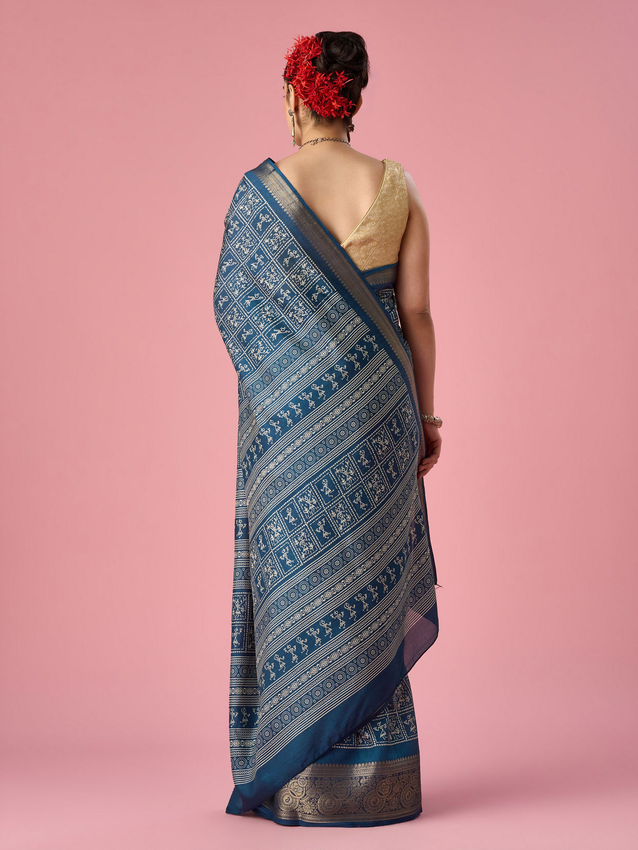 Mohey Women Indigo Blue Art Silk Saree with Gold Print