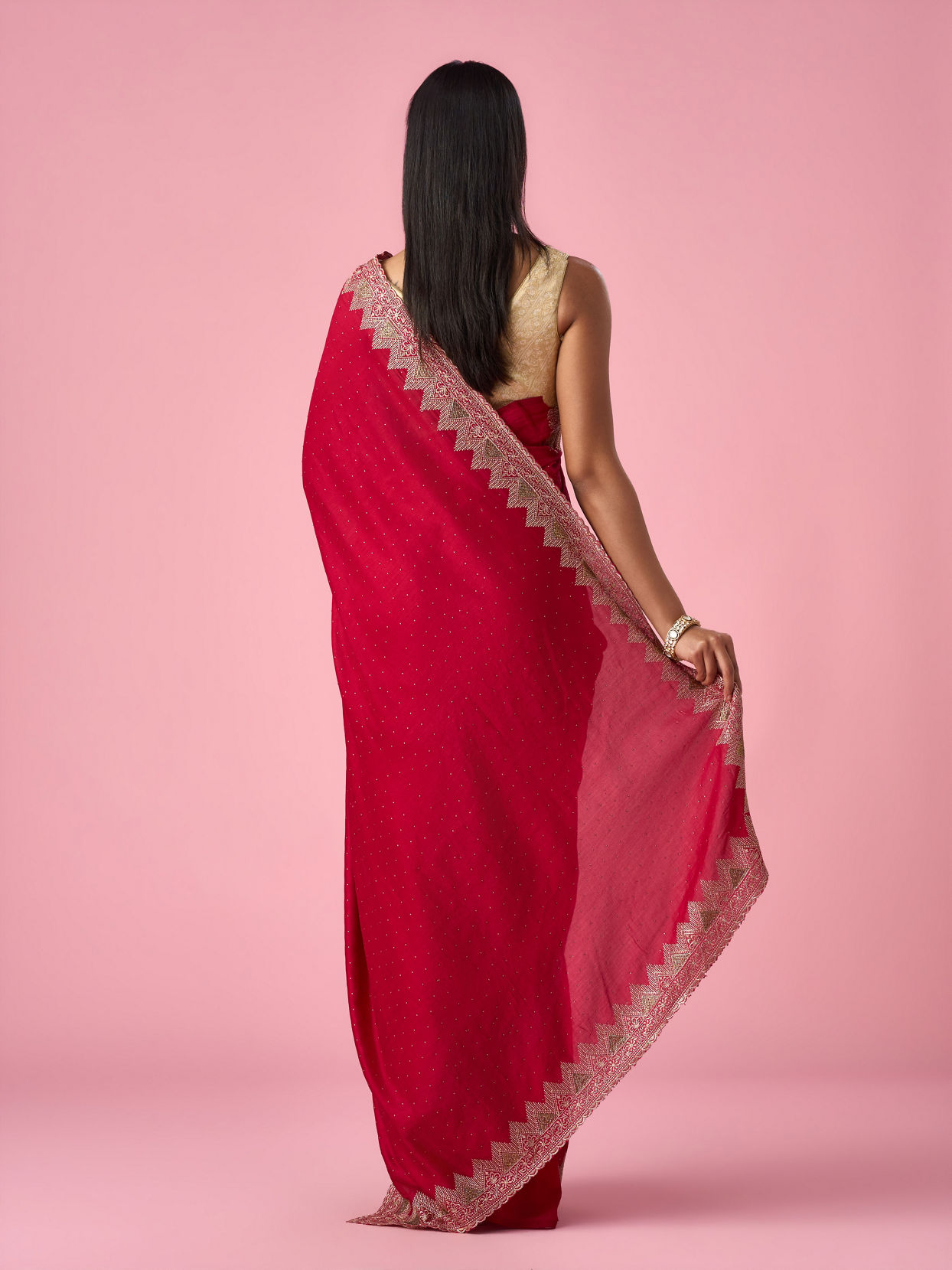 Mohey Women Pink Chinon Saree with Stone Work