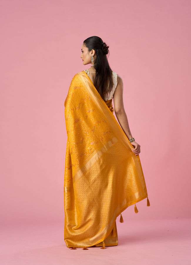 Mohey Women Mustard Yellow Silk Saree with Weave