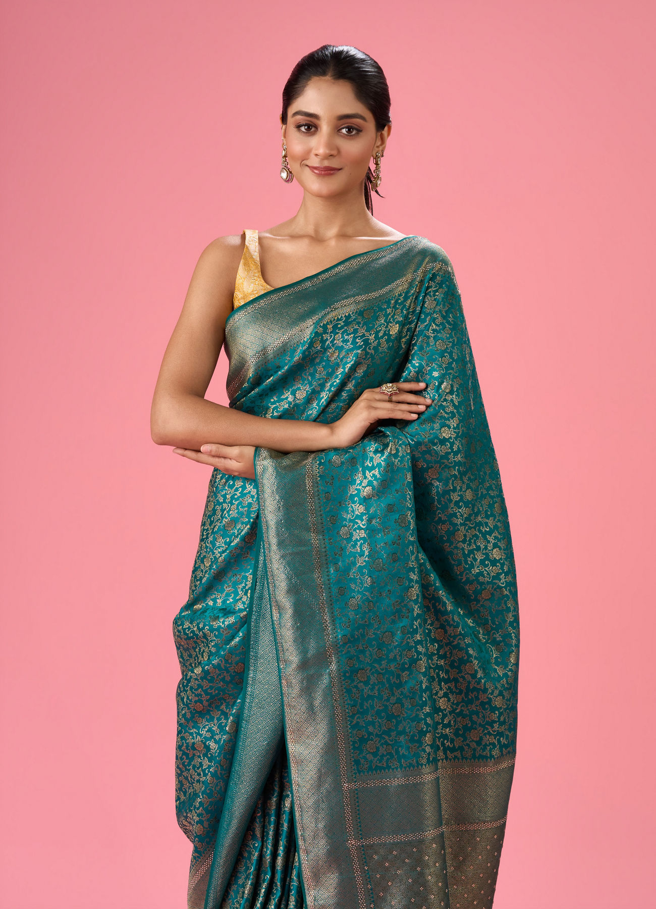 Mohey Women Rama Green Celebration Saree
