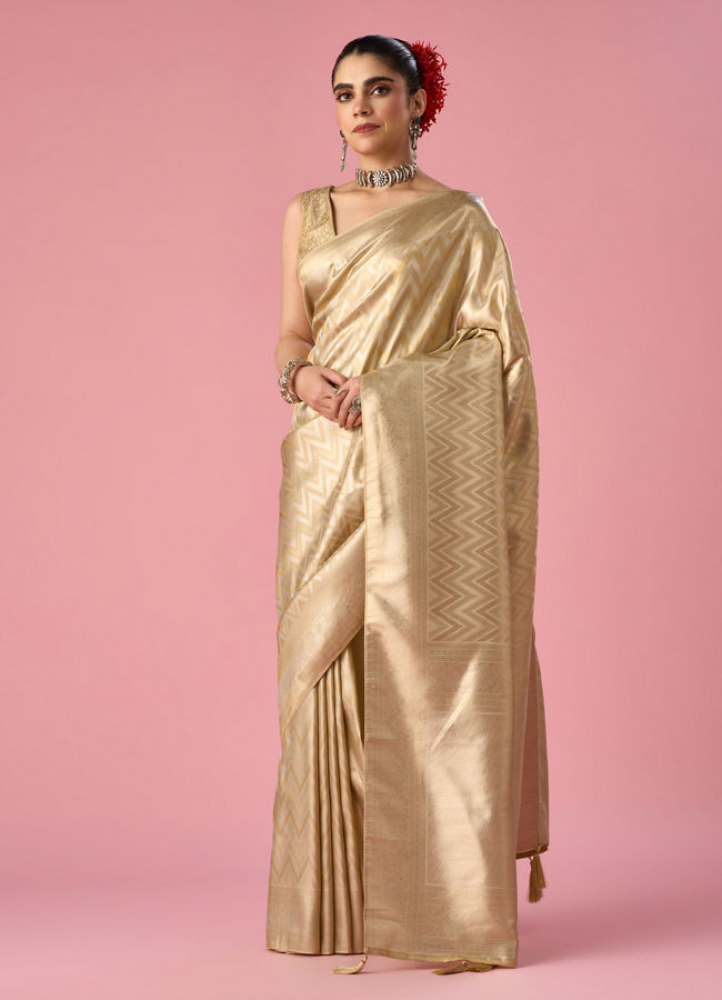 Mohey Women Cream Art Silk Banarasi Saree with Weave