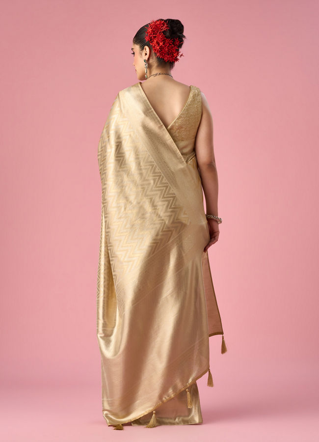 Mohey Women Cream Art Silk Banarasi Saree with Weave