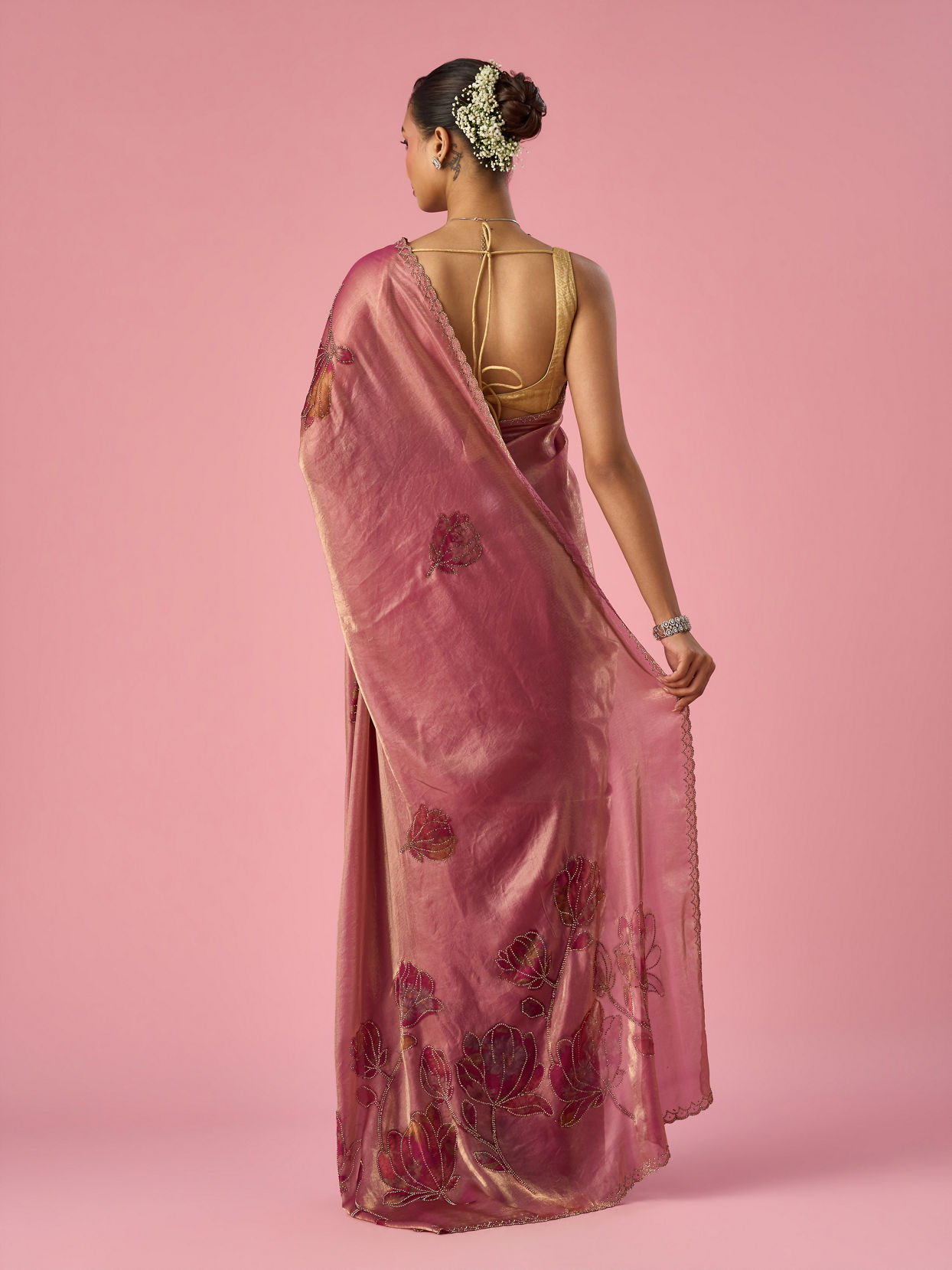 Mohey Women Pink Organza Saree with Stone Work