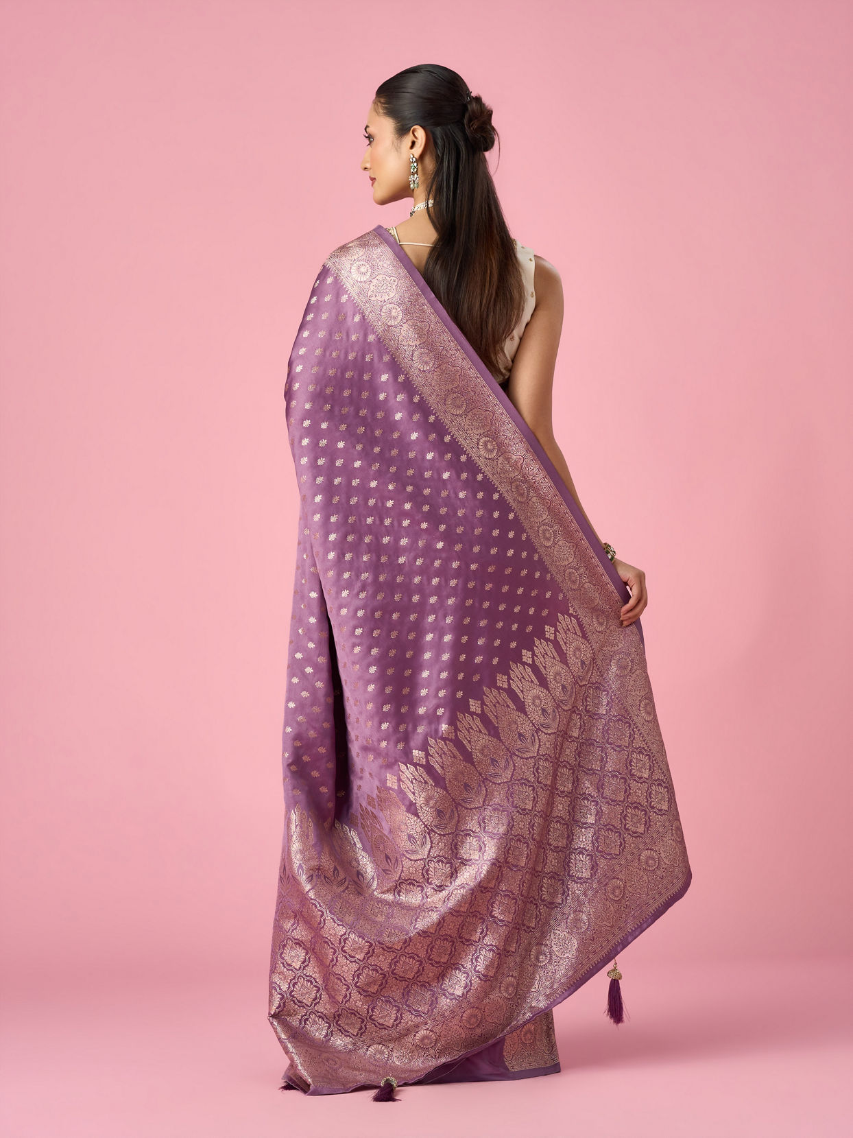 Mohey Women Purple Art Silk Banarasi Saree with Weave Design
