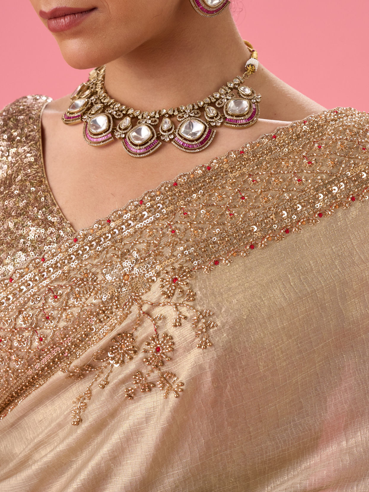 Mohey Women Elegant Chiffon Cream Saree