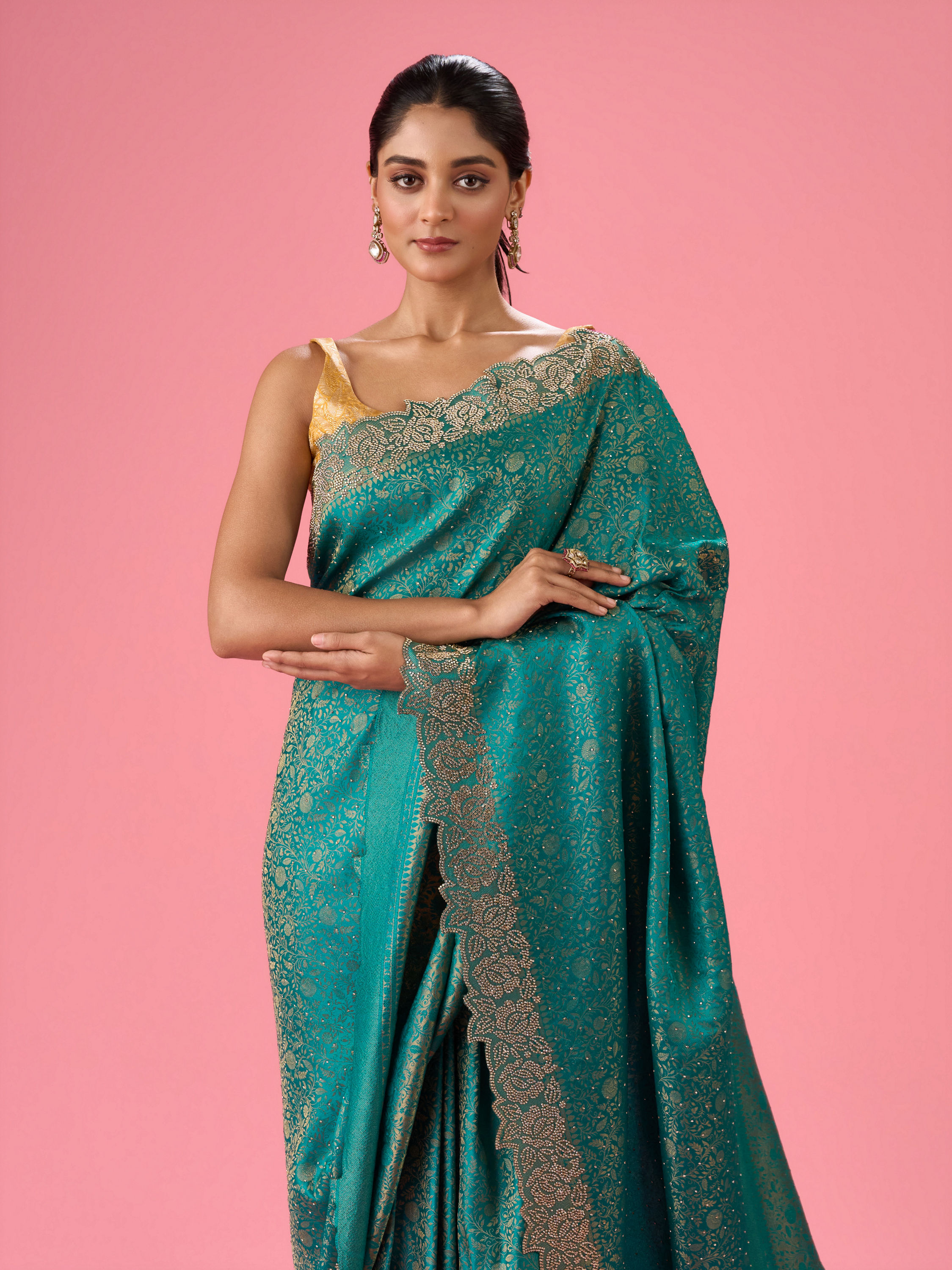 Mohey Women Radiant Rama Green Banarasi Saree
