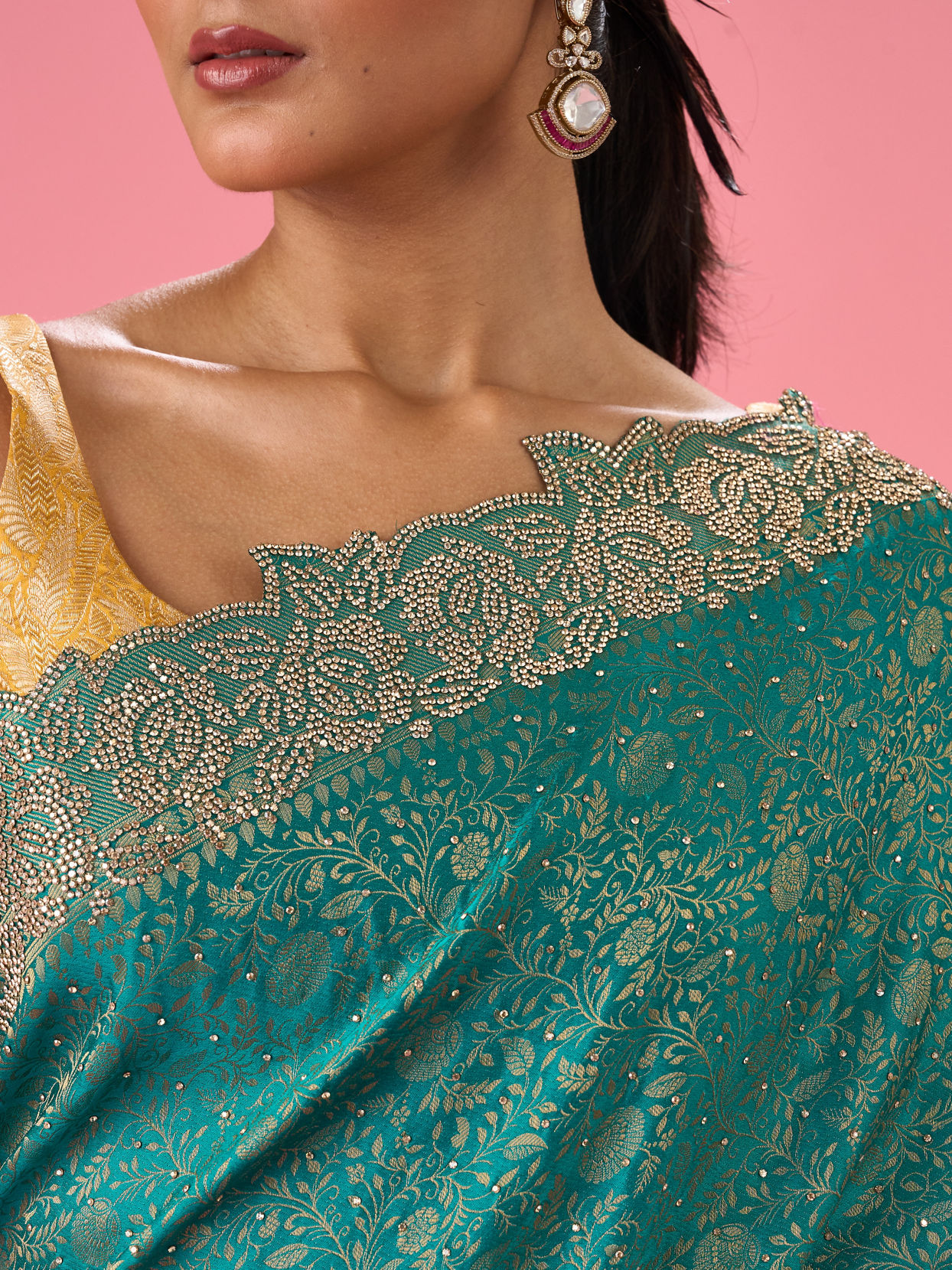 Mohey Women Radiant Rama Green Banarasi Saree