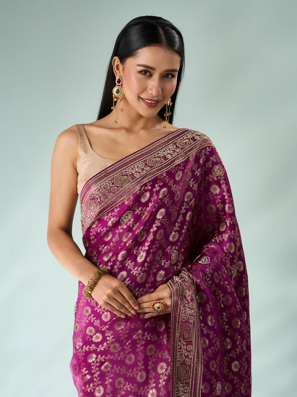 Mohey Women Wine Silk Banarasi Saree with Stone Work