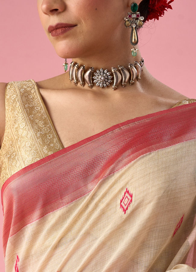 Mohey Women Pink Silk Saree with Weave Design
