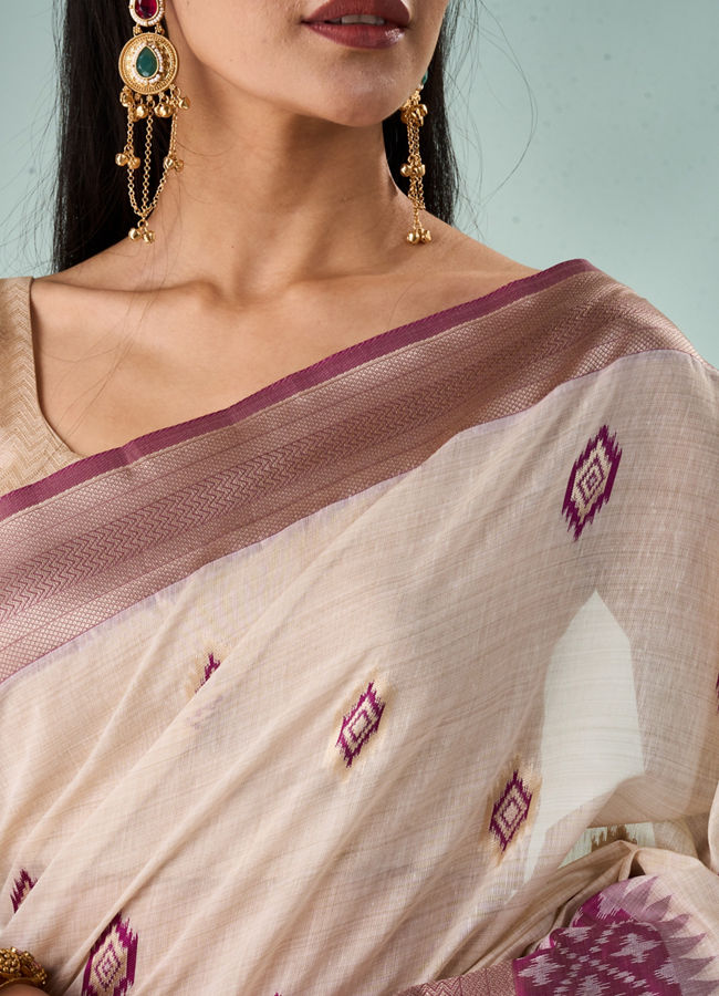 Mohey Women Purple Silk Saree with Weave
