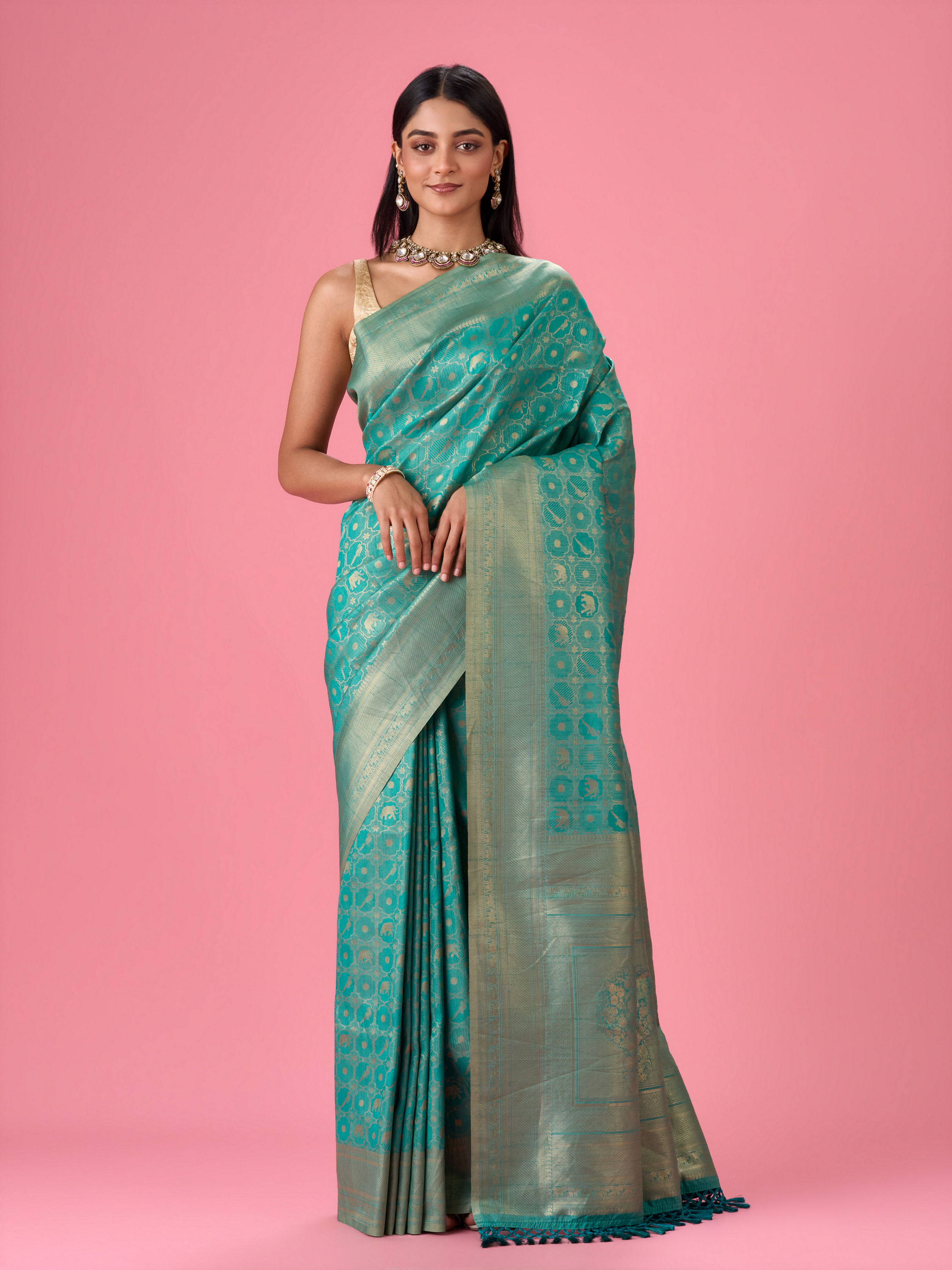 Mohey Women Lush Sea Green Elegance Saree