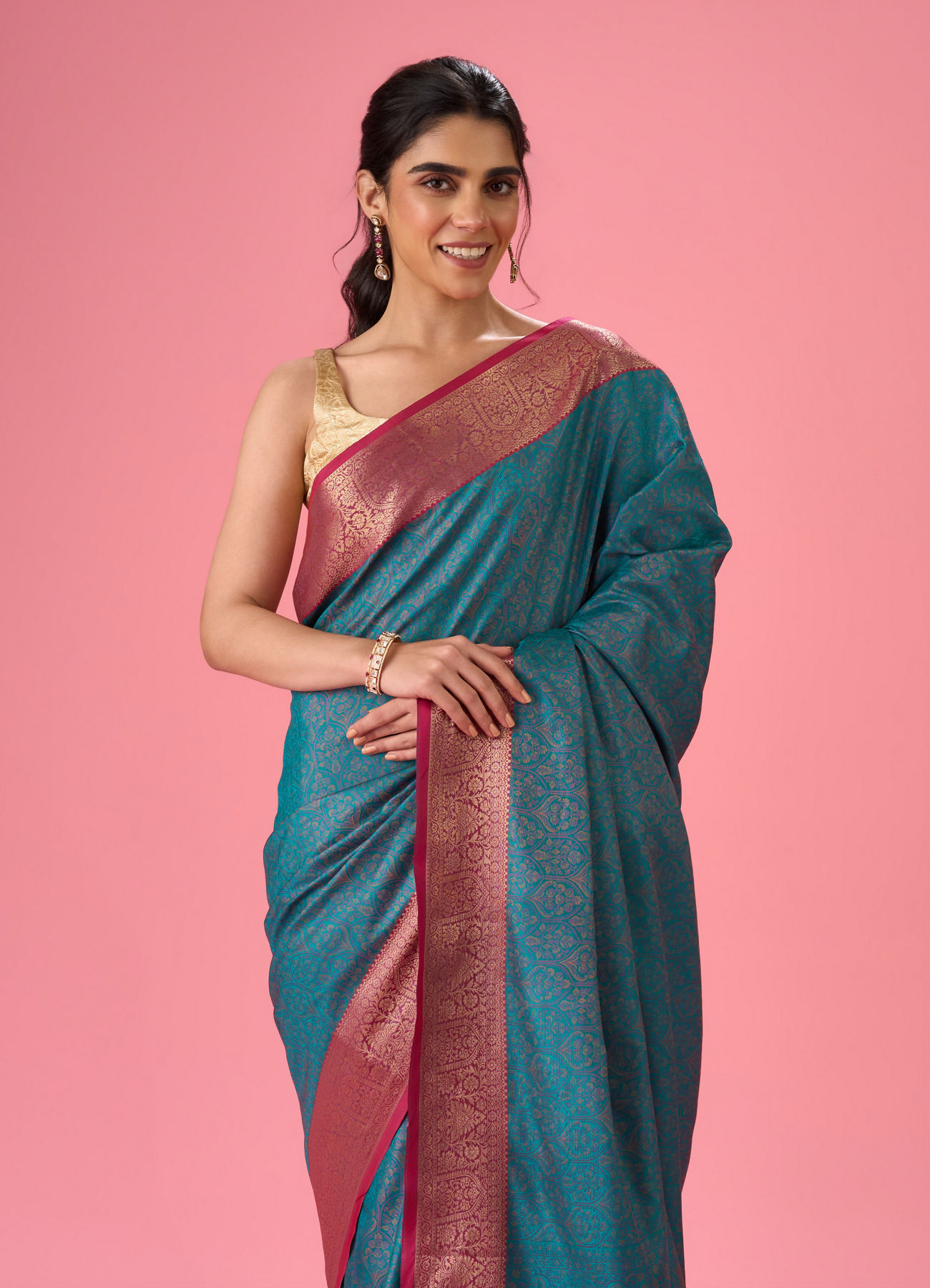 Mohey Women Emerald Elegance Art Silk Saree