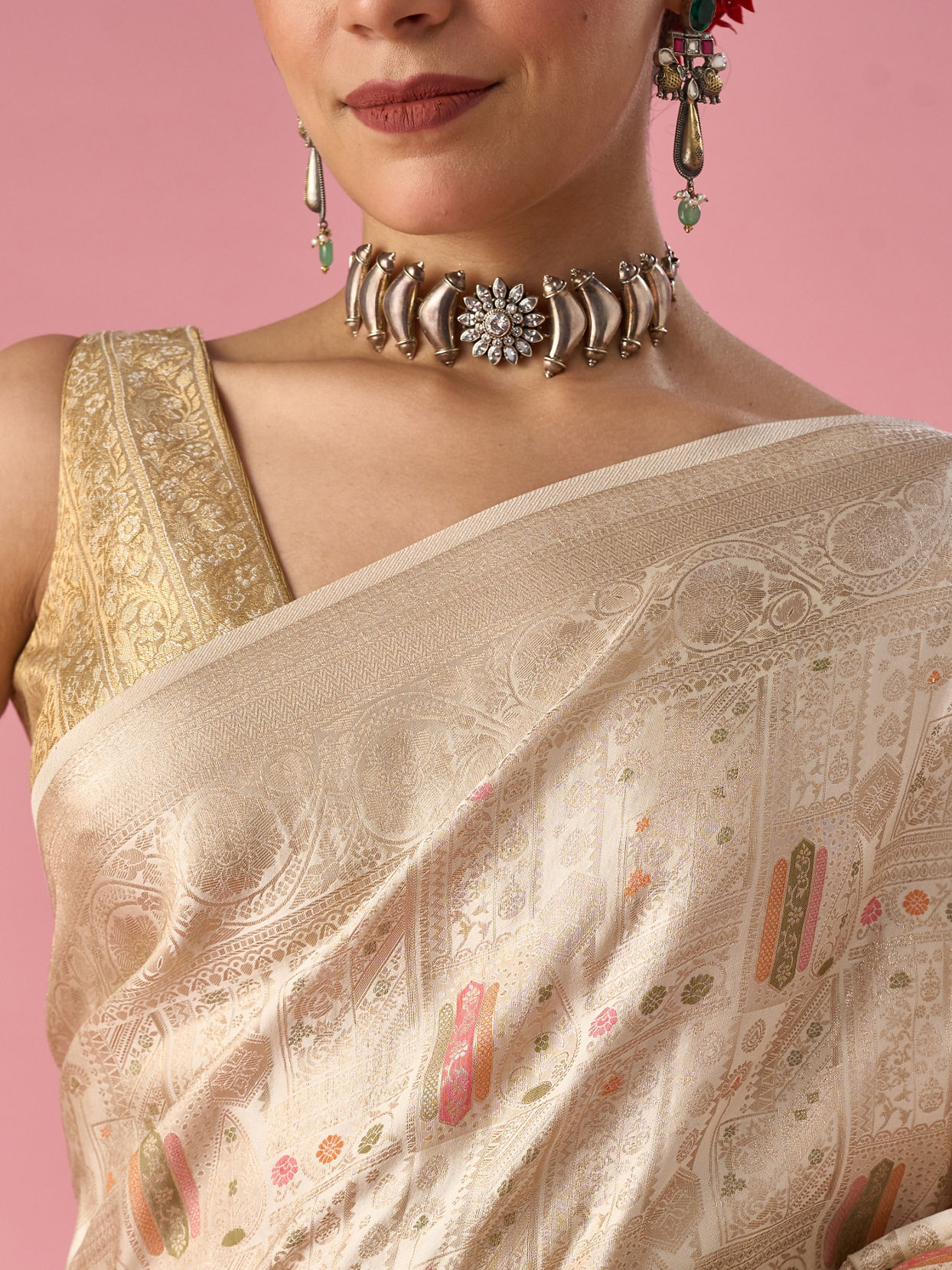 Mohey Women Cream Art Silk Saree with Weave Design