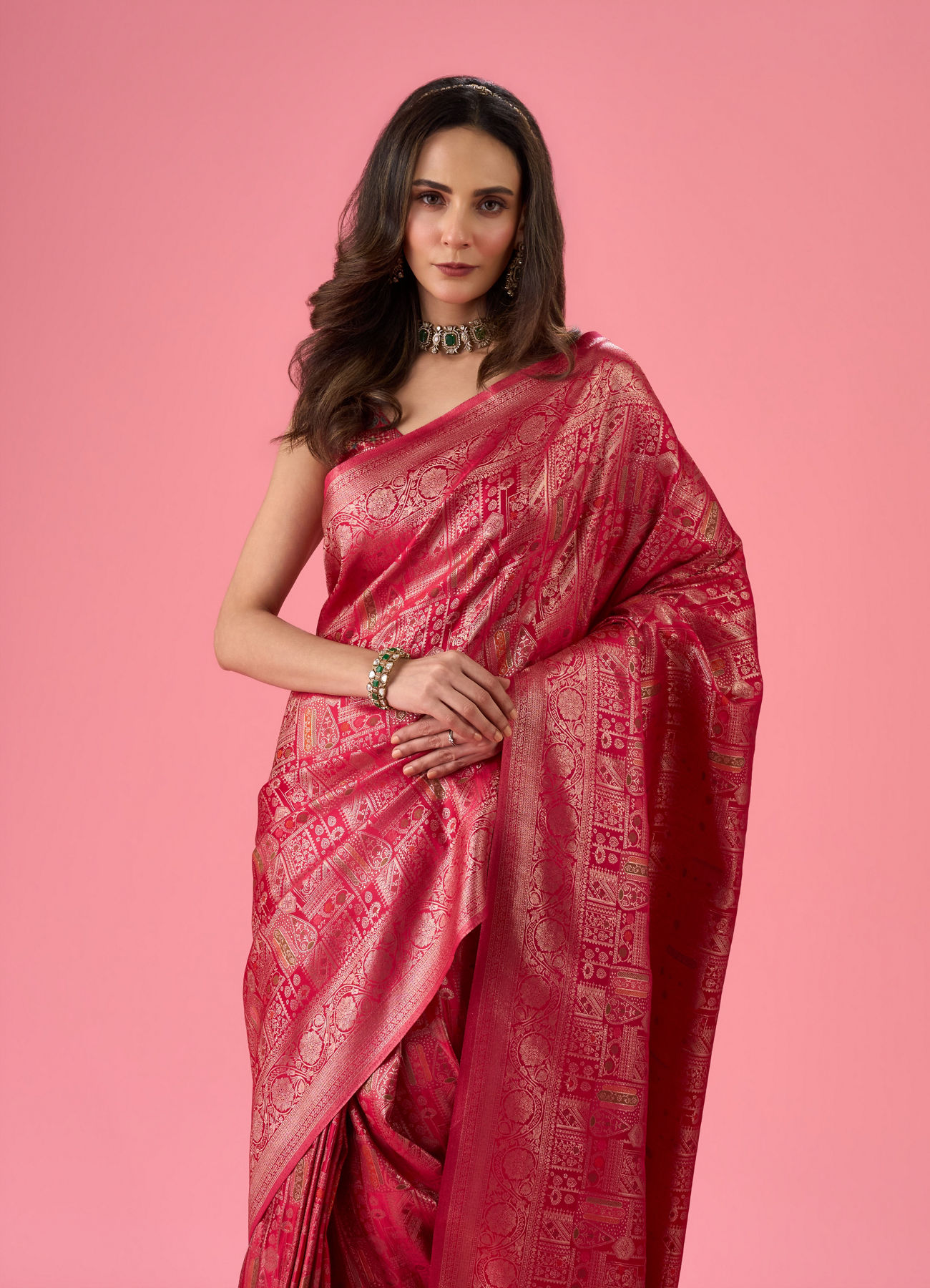 Mohey Women Elegant Pink Mystique Saree