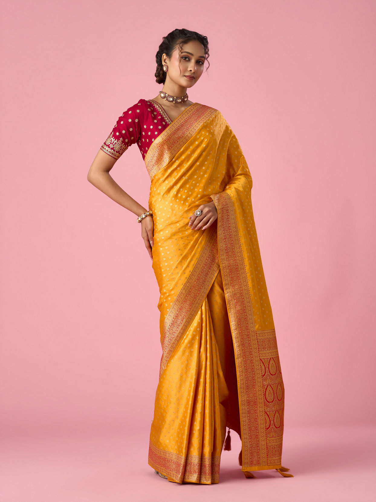 Mohey Women Mustard Yellow Silk Banarasi Saree with Weave Design
