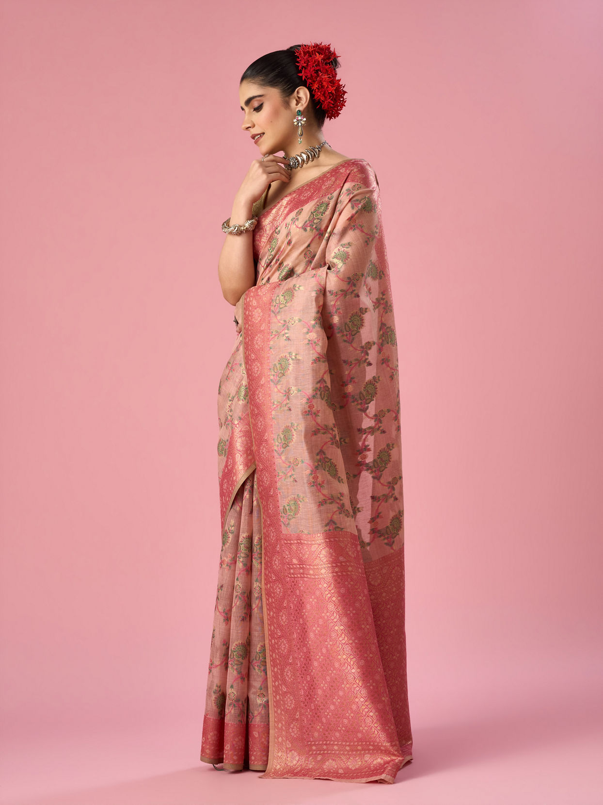 Mohey Women Pink Art Silk Saree with Weave Design