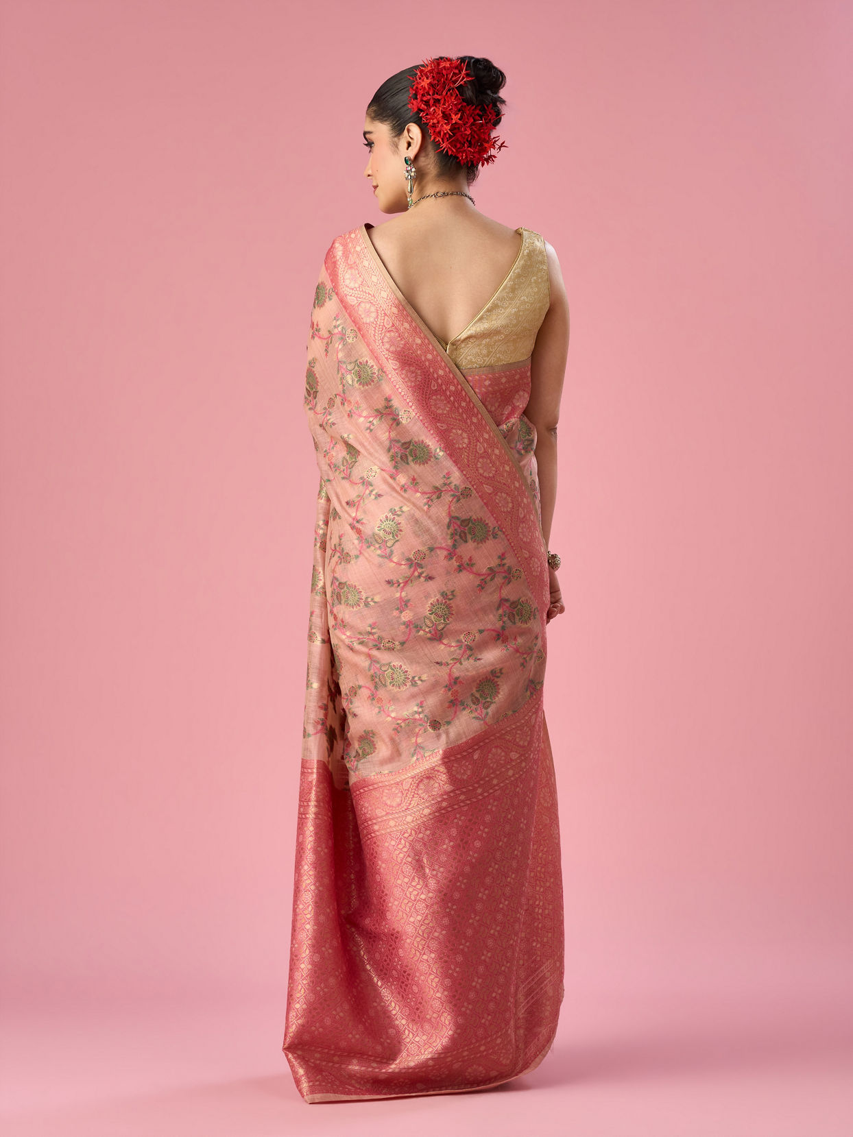 Mohey Women Pink Art Silk Saree with Weave Design