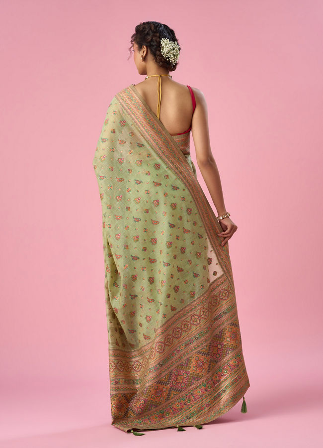 Mohey Women Green Silk Banarasi Saree with Weave Design