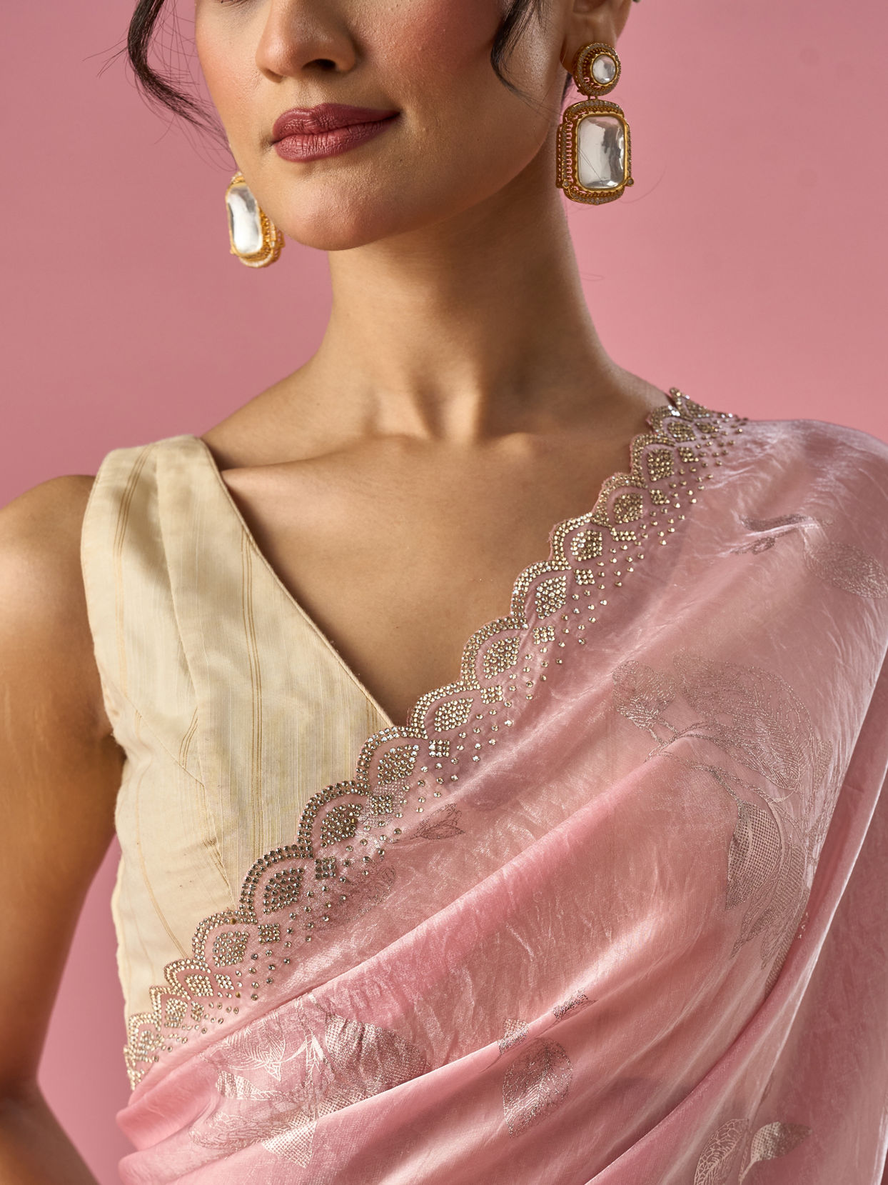 Mohey Women Pink Organza Saree with Stone Work