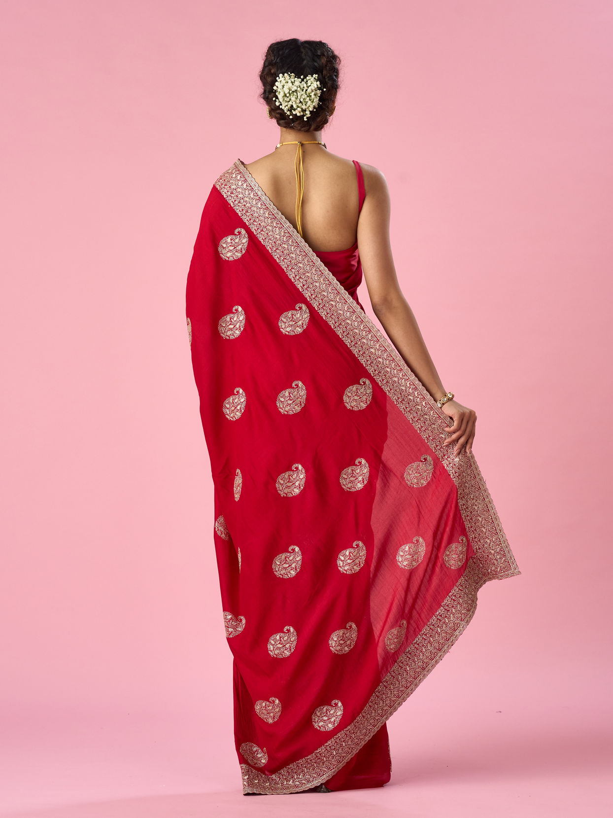 Mohey Women Red Art Silk Saree with Zari Work