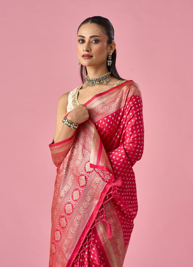 Mohey Women Pink Art Silk Saree with Weave Detail