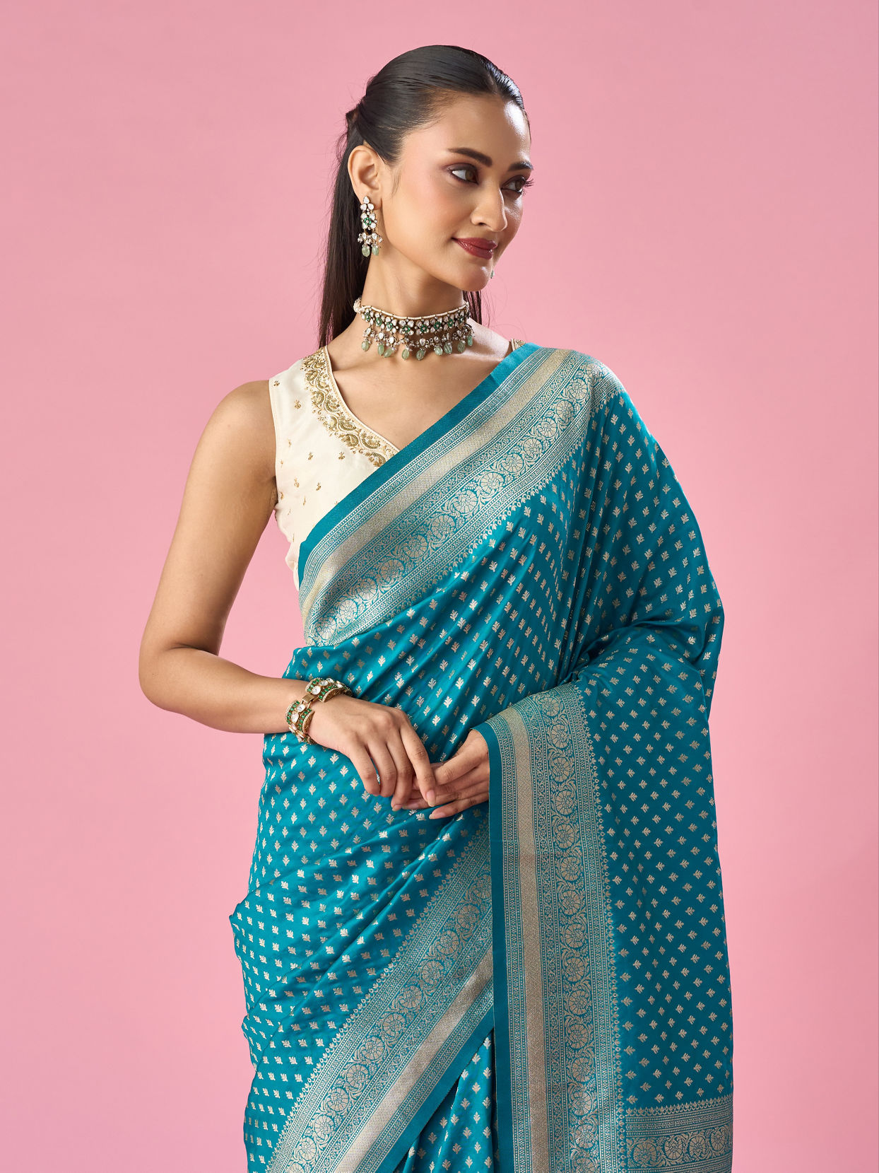 Mohey Women Green Art Silk Saree with Weave