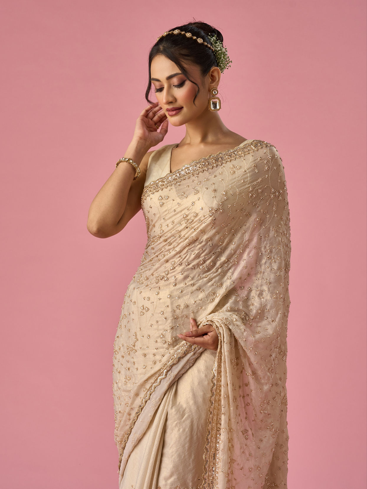 Mohey Women Cream Chiffon Saree with Hand Embroidery