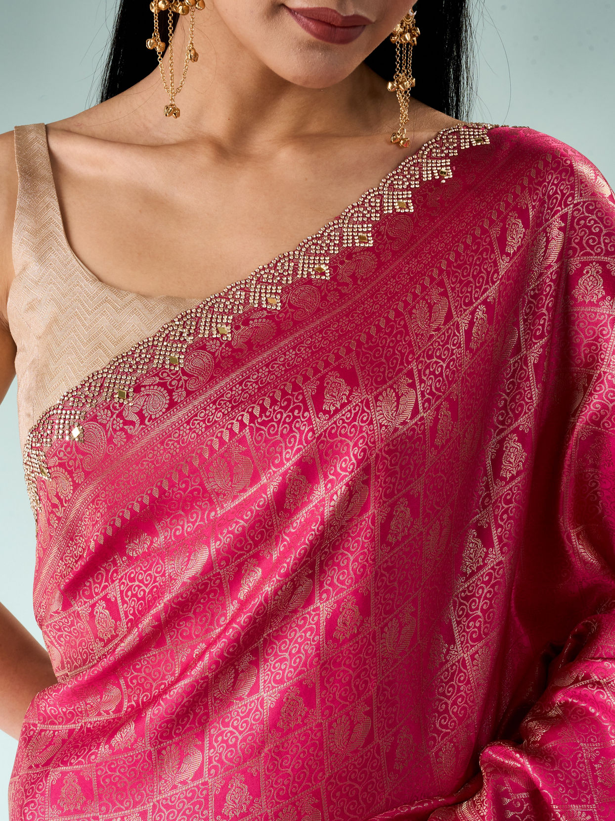 Mohey Women Pink Silk Saree with Mirror and Stone Work